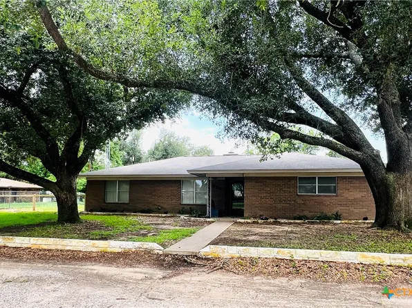 603 W 25th St, Cameron, TX 76520