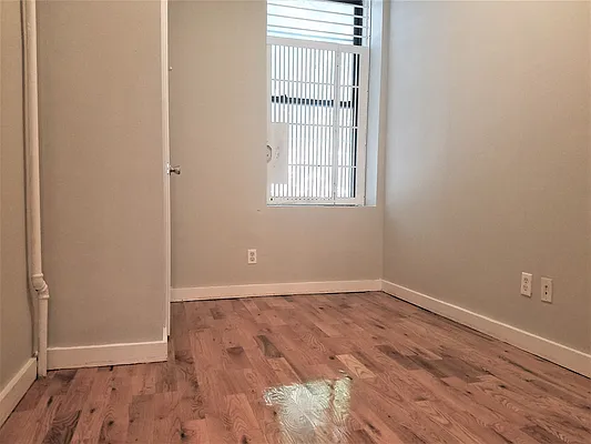 Rented by The Hamilton Group | media 19