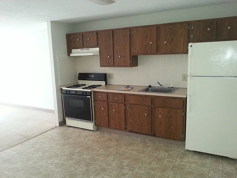 Canterbury Apartment Homes — Photo 37