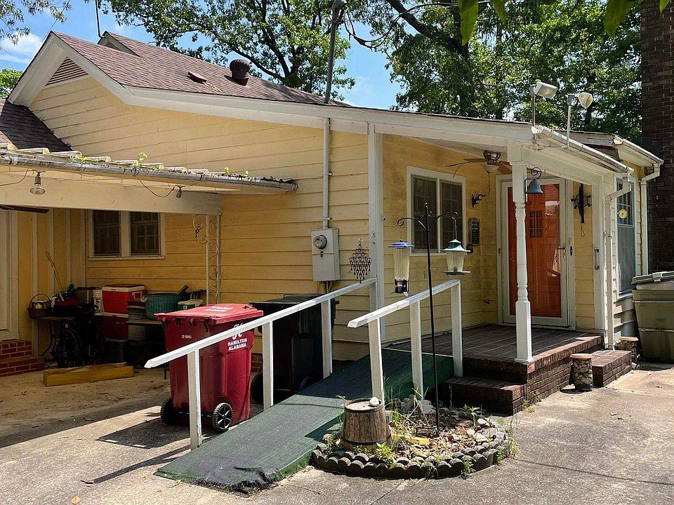 2nd image of 1092 Bexar Ave E