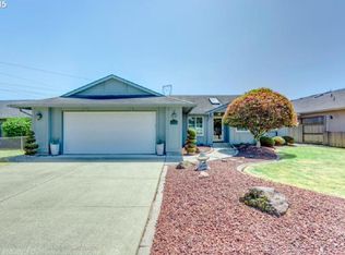4 Swallow Ct, Longview, WA 98632