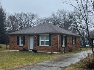 115 E Halstead Ave, Bardstown, KY 40004