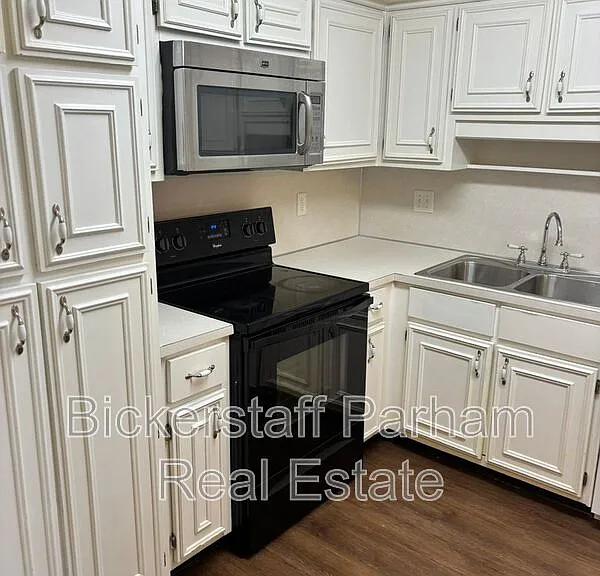 6313 Olde Towne Dr #A — Photo 2