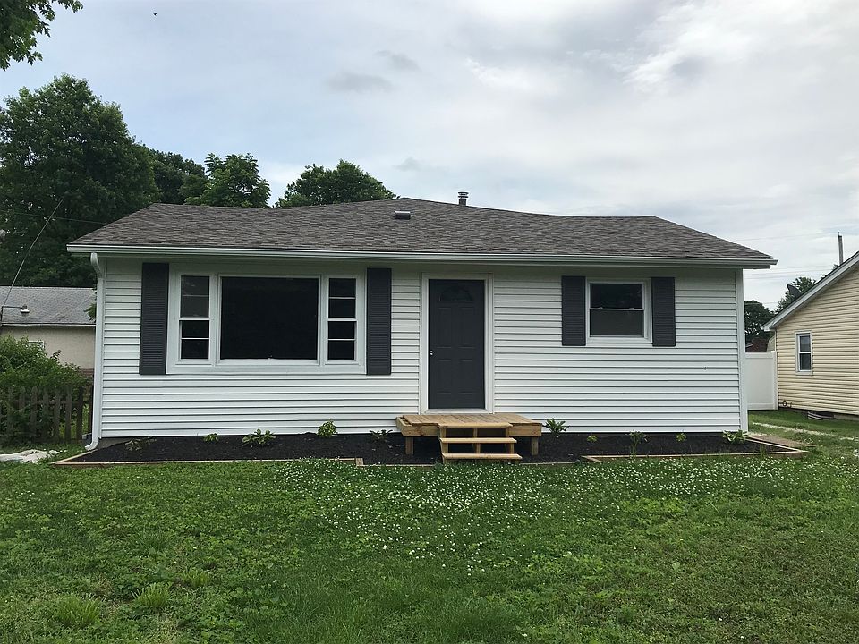 MUST SEE! Newly renovated!