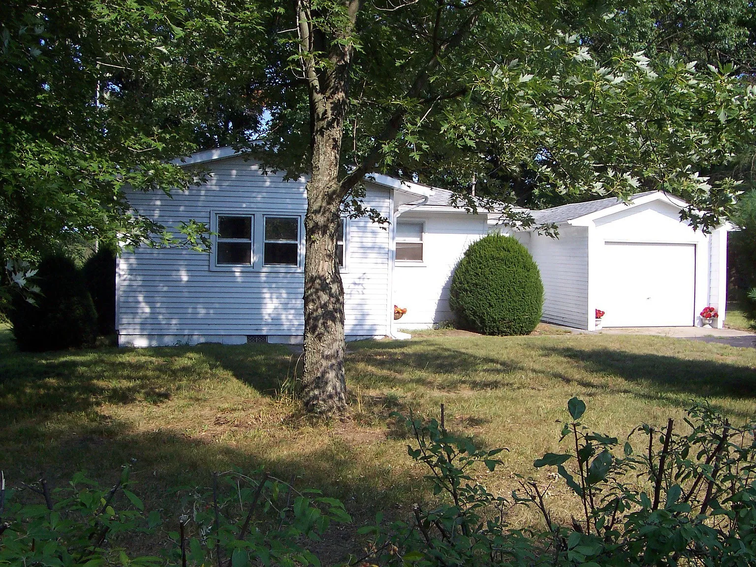 2640 S Union St photo 1