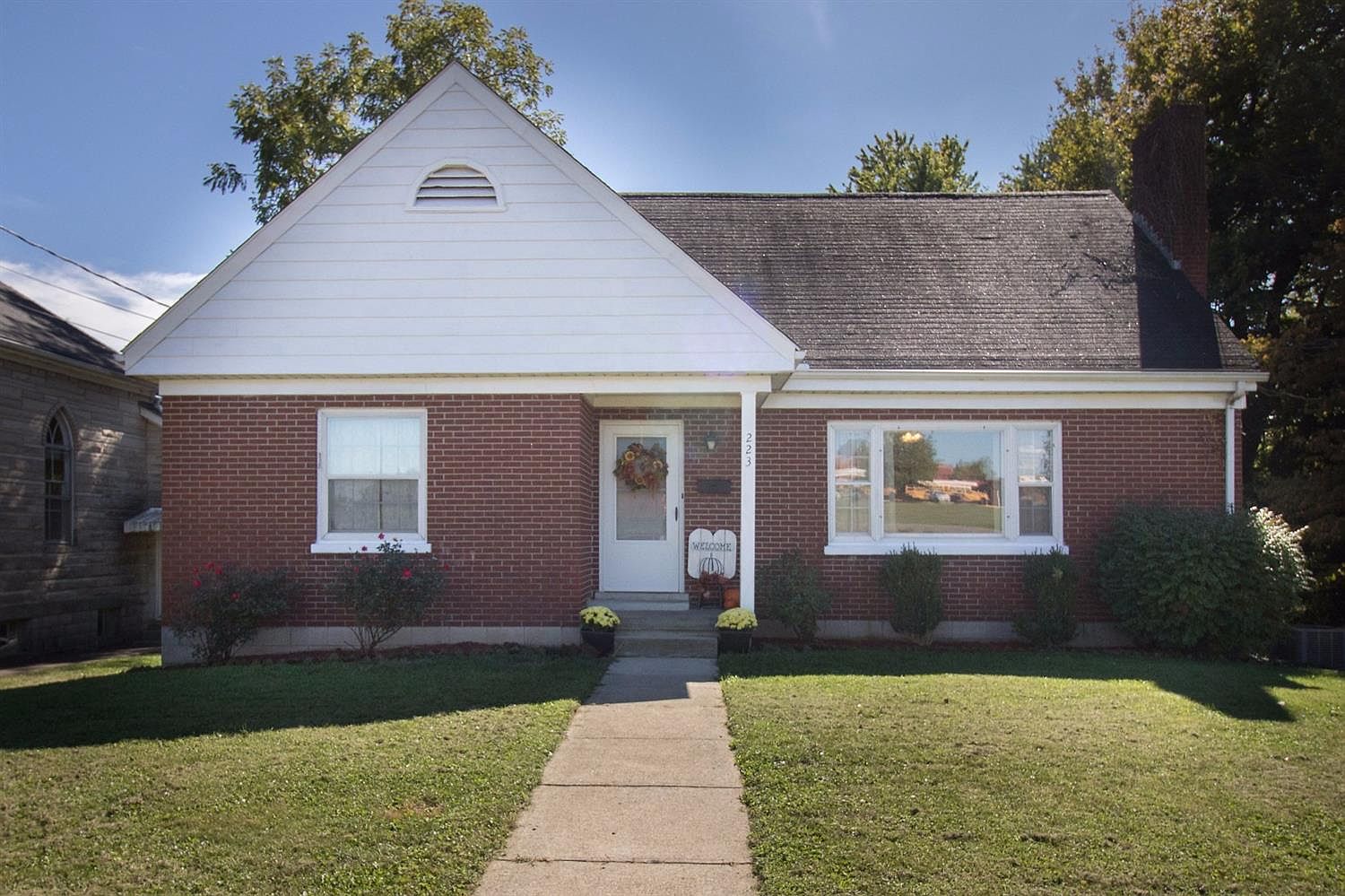 223 W Maple Ave, Lancaster, KY 40444 Zillow