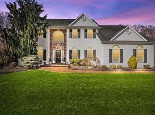 21 Meriwether Trl, Congers, NY 10920