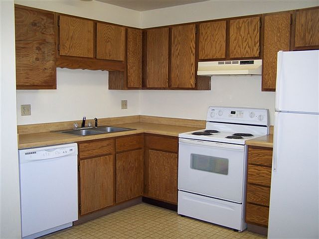 2nd image of 1114 W 8th Ave #2B