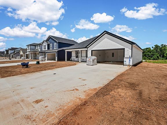 4th image of 2736 Brewster Dr Lot 154