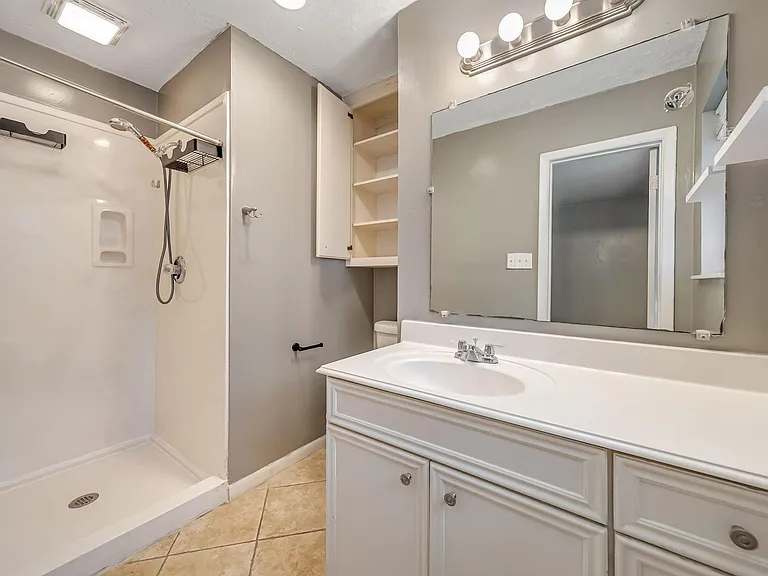 3702 Malone Dr — Photo 7
