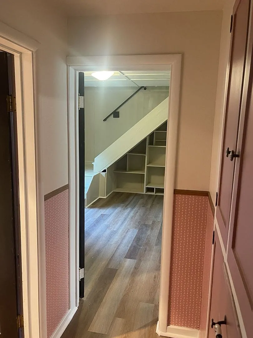 Limited-Time Offer: $25 Application Fee, Apply Today! Updated 8 Bedroom Home for Rent! — Photo 3