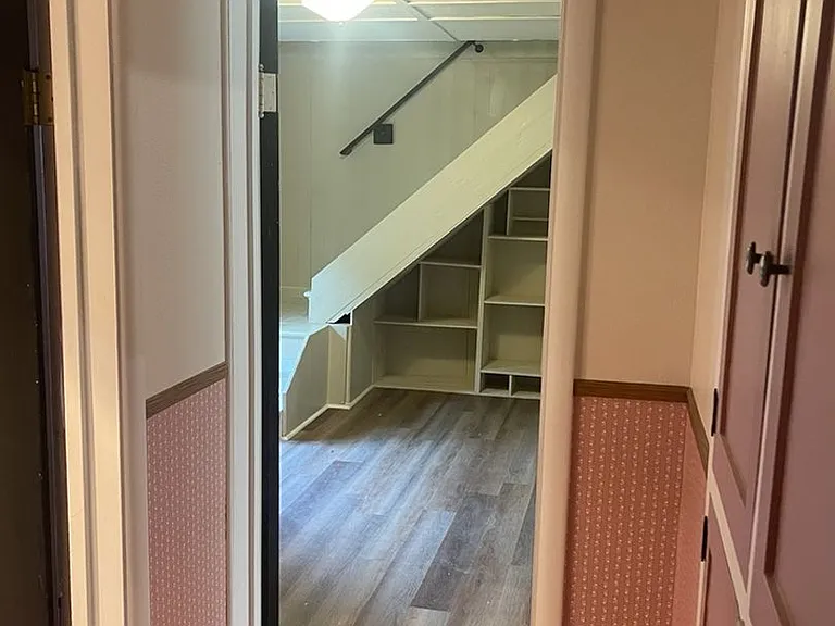 1017 Yew St — Photo 3