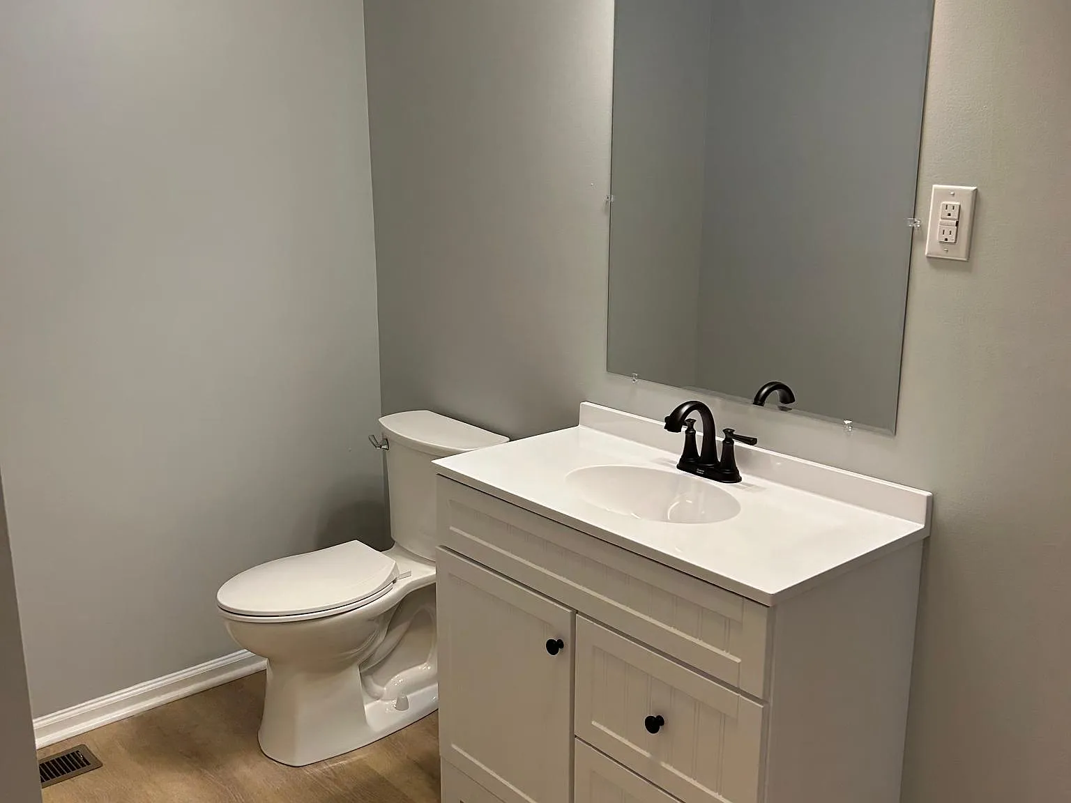 2 bed, 1080 sqft, $1,400 — Photo 3