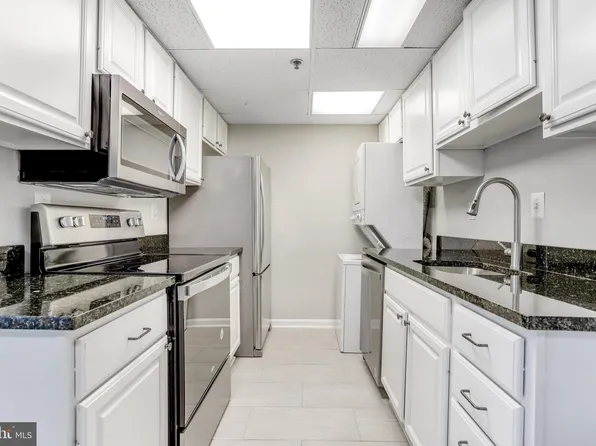 5911 Edsall Rd APT 813, Alexandria, VA 22304