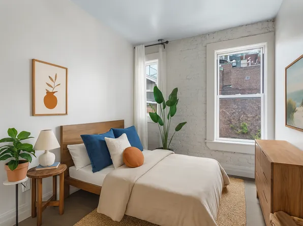 241 West 13th Street image 3 of 10