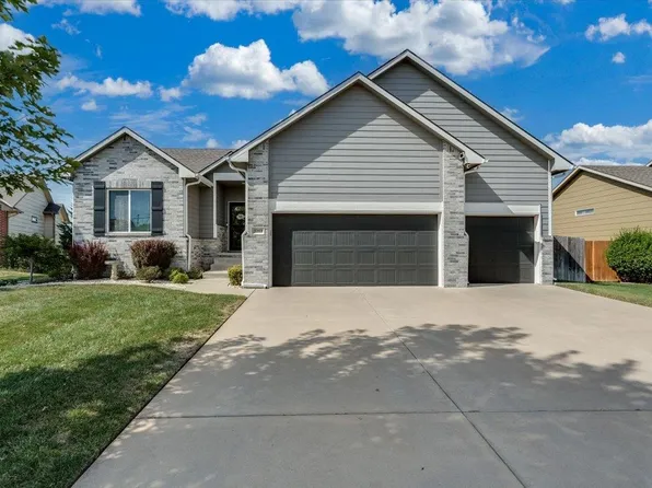 3213 S Bluelake Ct, Wichita, KS 67215