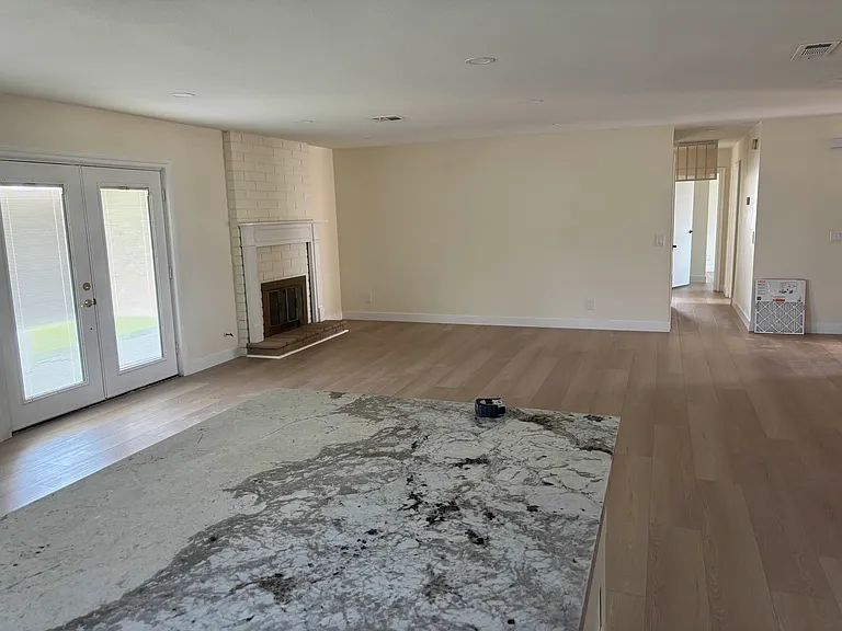 1335 Bobrich Cir — Photo 5