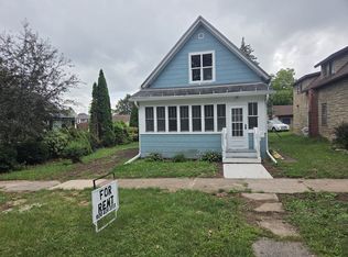 121 W 6th St, Kaukauna, WI 54130