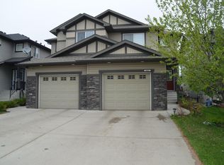 152 #1412, Edmonton, AB T5Y0Y7