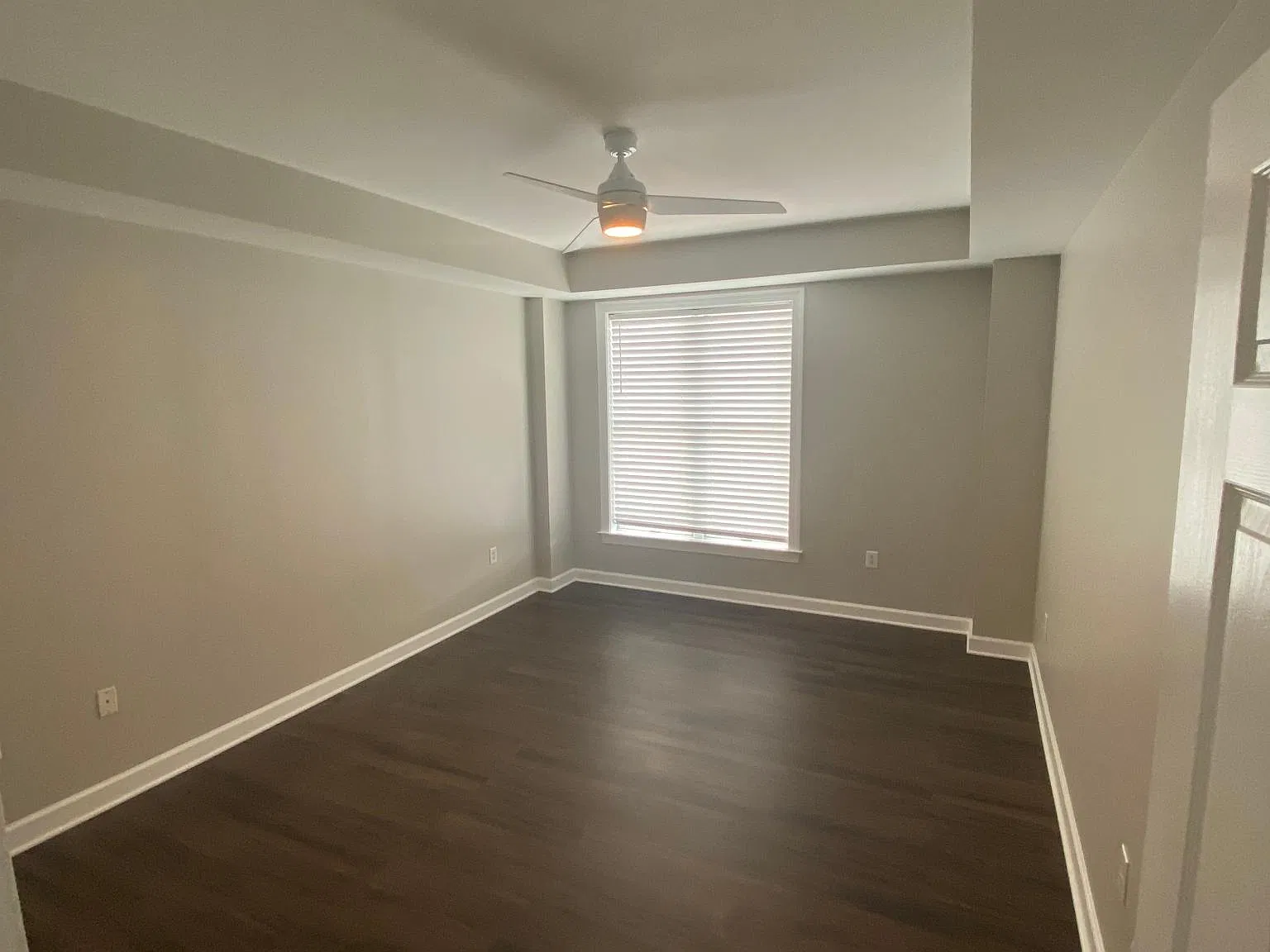 2 bed, 1073 sqft, $2,080 — Photo 4