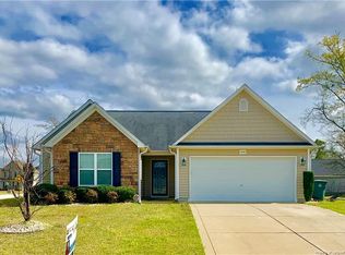 2068 Yellowbrick Rd, Fayetteville, NC 28314