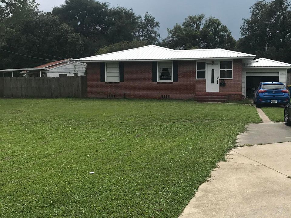 1st image of 8308 Lexington Dr