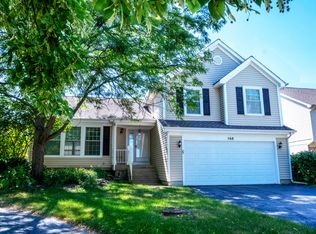 568 Crystal Springs Ct, Lake Zurich, IL