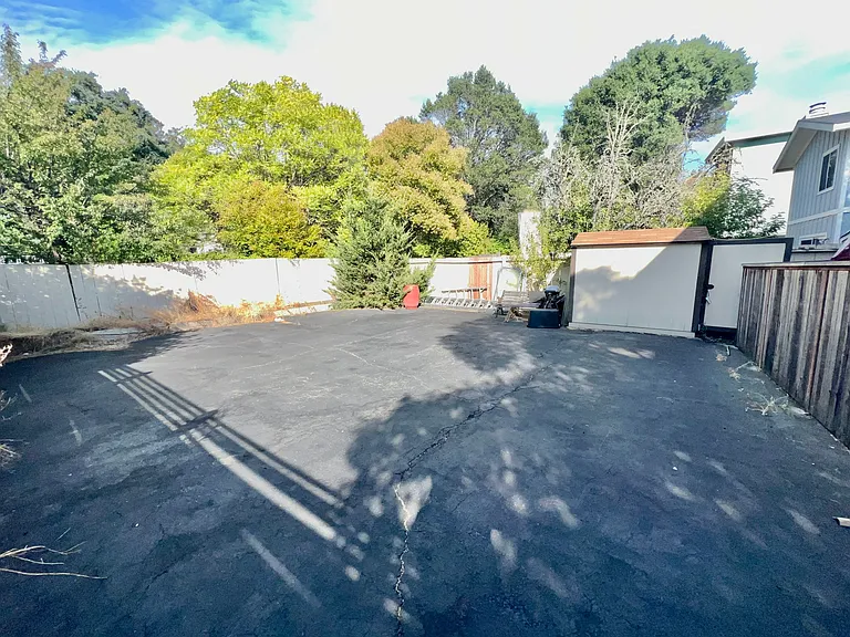 1222 Sir Francis Drake Blvd — Photo 25