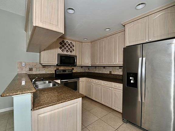5th image of 4378 Country Grove Blvd