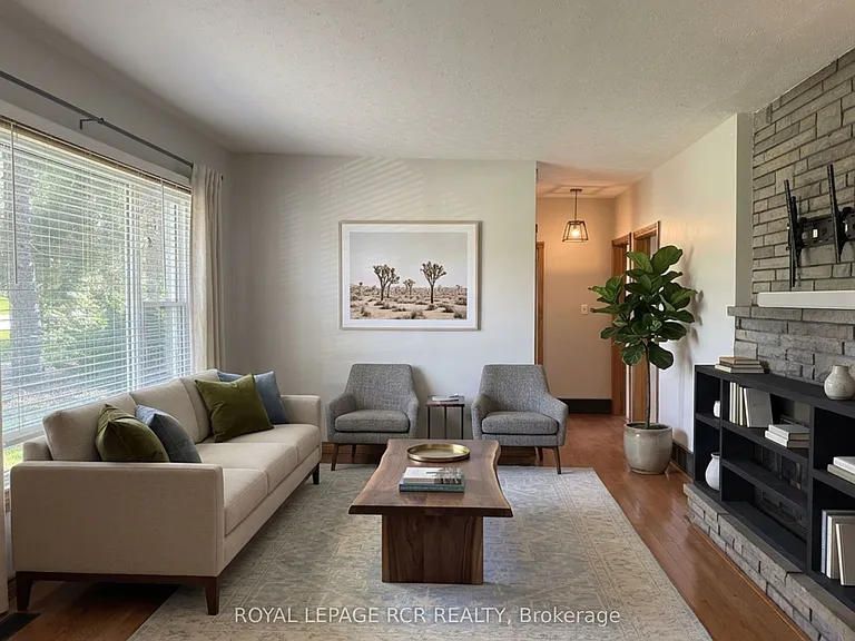 7 Hilltop Dr #UPPER — Photo 3