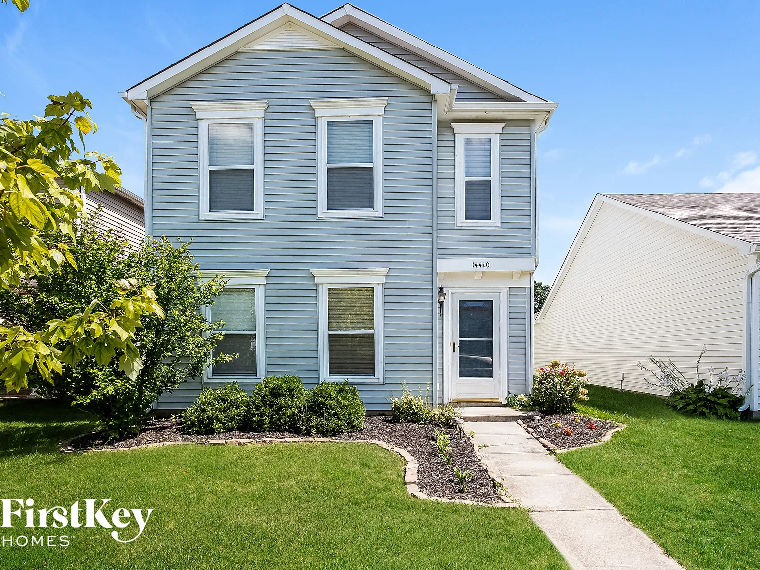3 bed, 2.5 bath, 1772 sqft, $2,270 — Photo 1