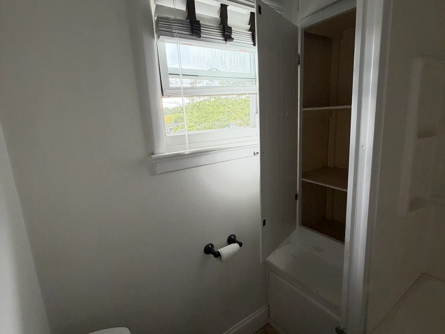4 bed, 1416 sqft, $3,400 — Photo 3