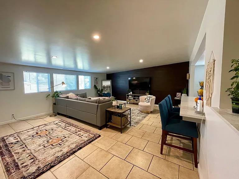 3212 Covina St — Photo 13