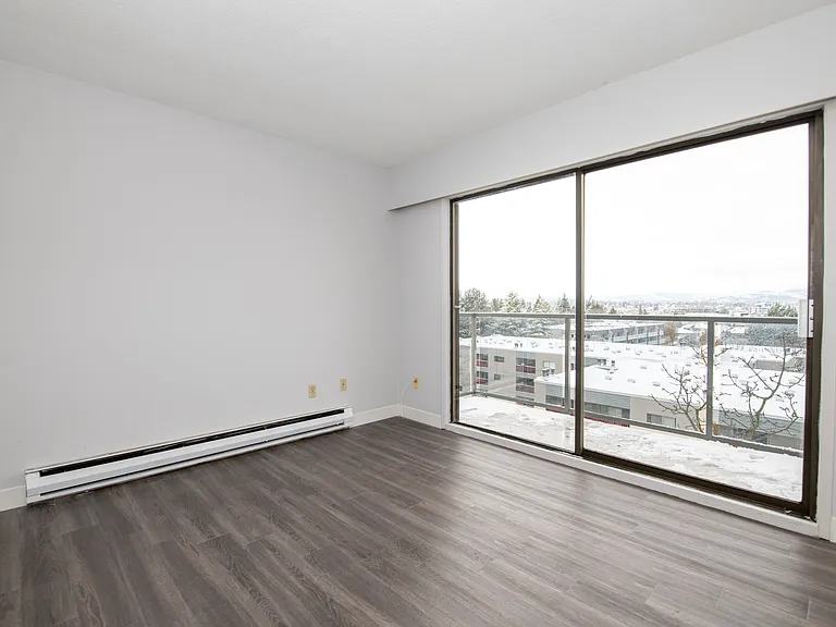 3244 Quadra St — Photo 17