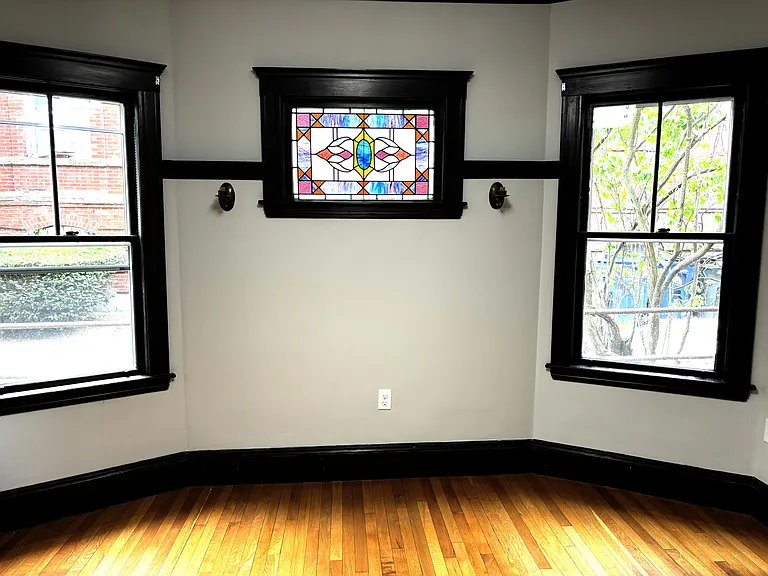840 E Broadway #1 — Photo 16