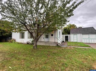 1060 Hickory St NE, Salem, OR 97301
