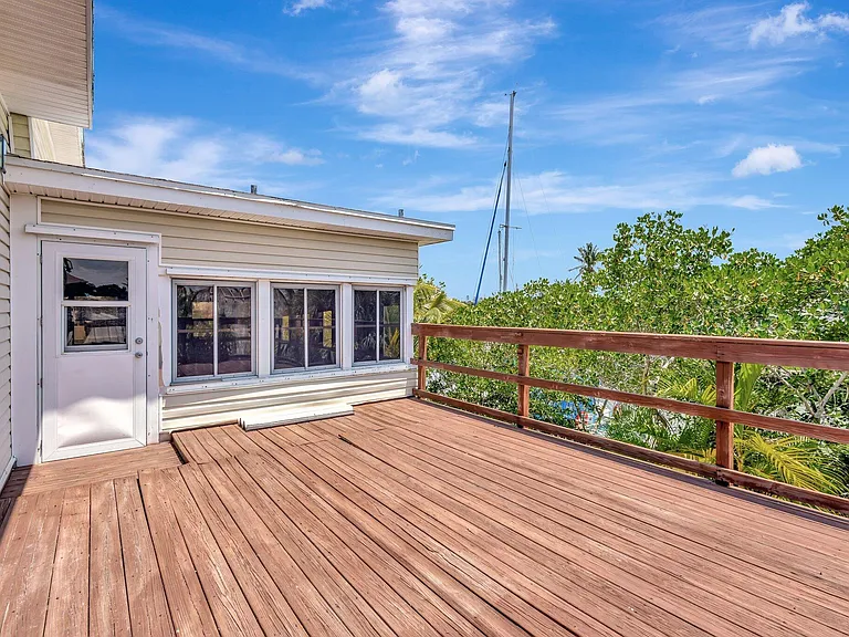 217 Marina Dr — Photo 25
