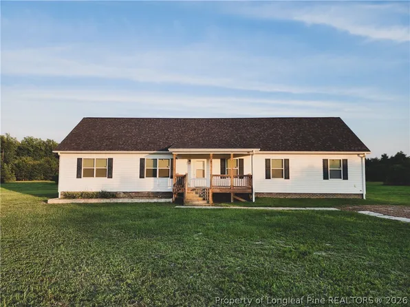 837 M And M St, Elizabethtown, NC 28337