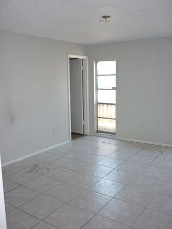 2nd image of 13719 Country Court Dr