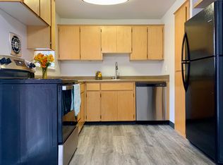 4910 SW 45th Ave APT 3, Portland, OR 97221