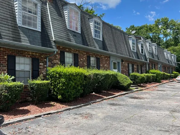 Old Colony, 425 Audubon Dr #2, Danville, VA 24540