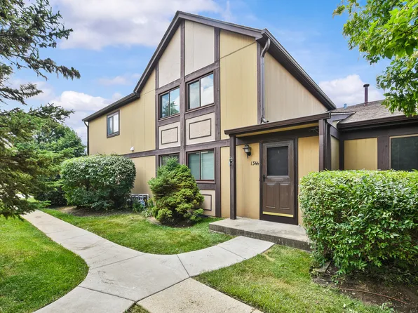 1344 Inverrary Ln #12B, Palatine, IL 60074