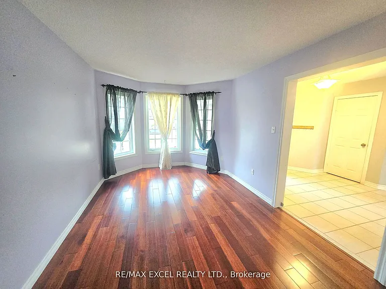 38 Shaina Ct #MAIN 2ND FLOOR — Photo 11