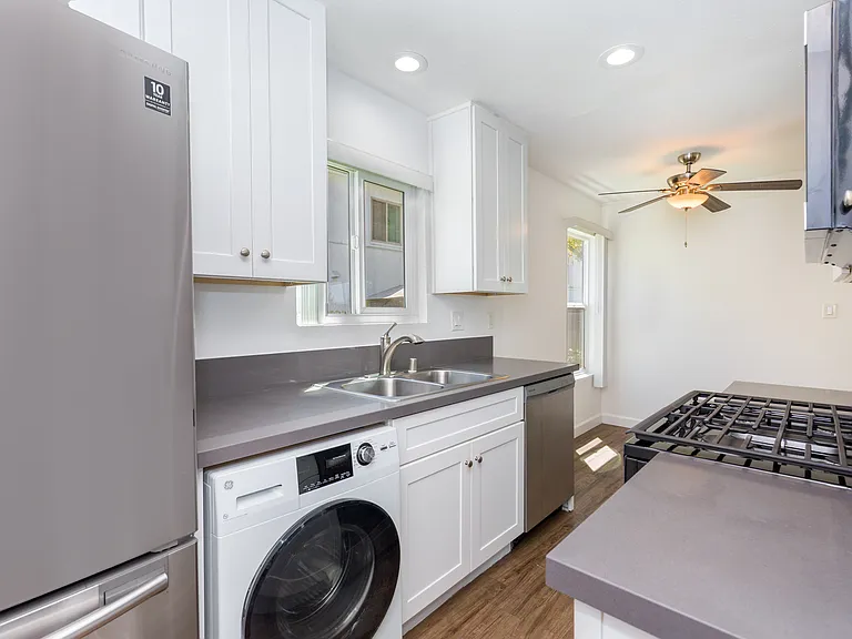 Crestview Apartment Homes — Photo 23