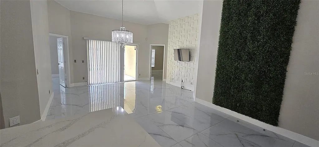 4 bed, 3.0 bath, 1729 sqft, $2,800 — Photo 4