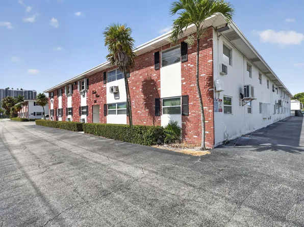 810 LAKE SHORE Drive #25, Lake Park, FL 33403