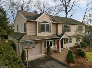 376 Hickory Ave, Paramus, NJ 07652