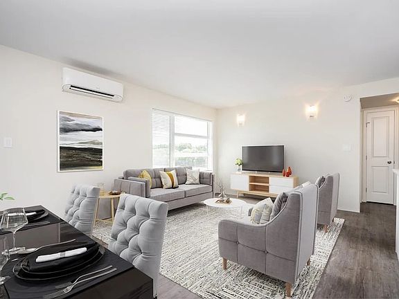 3rd image of 595 Ballantrae Dr #214