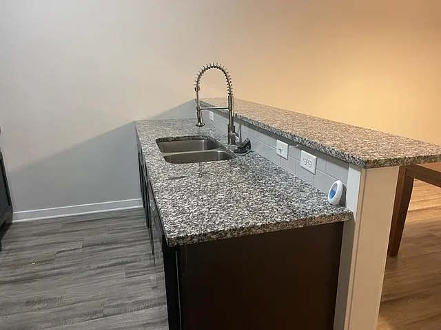 5263 N Toben Ct — Photo 3