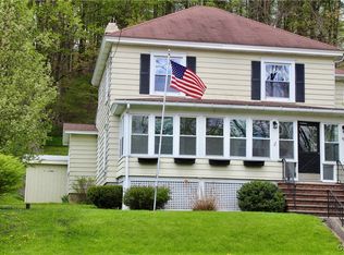 60 Elm St, Camillus, NY 13031
